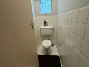 4 Bedroom House to Rent in Alexandra Park