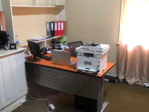 Other Commercial to Rent in Avenues