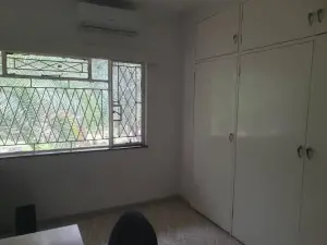 4 Bedroom House to Rent in Greystone Park