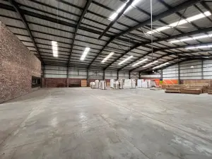 Warehouse/Industrial to Rent in Waterfalls
