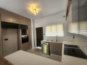 Townhouse/Cluster to Rent in Mount Pleasant