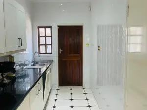 5 Bedroom House to Rent in Mount Pleasant
