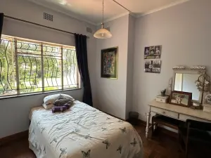 4 Bedroom House to Rent in Emerald Hill