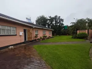 3 Bedroom House to Rent in Milton Park