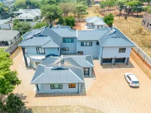 6 Bedroom House to Rent in Gletwin Park