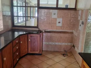 Office to Rent in Amby