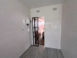 Flat/Apartment to Rent in Emerald Hill