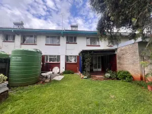 Flat/Apartment to Rent in Emerald Hill