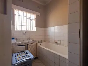 3 Bedroom House to Rent in Mount Pleasant