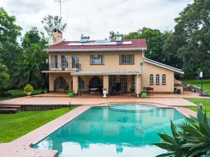 4 Bedroom House to Rent in Borrowdale