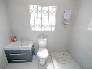 4 Bedroom House to Rent in Zimre Park