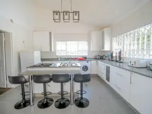 4 Bedroom House to Rent in Zimre Park