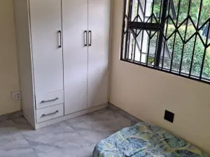 3 Bedroom Cottage/Garden Flat to Rent in Alexandra Park