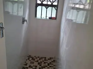 3 Bedroom Cottage/Garden Flat to Rent in Alexandra Park