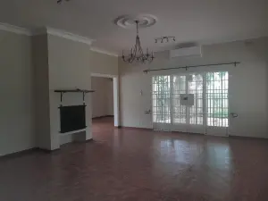 4 Bedroom House to Rent in Borrowdale