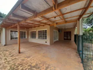 4 Bedroom House to Rent in Borrowdale