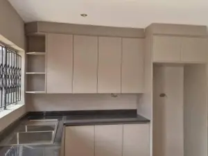 5 Bedroom House to Rent in Ashdown Park