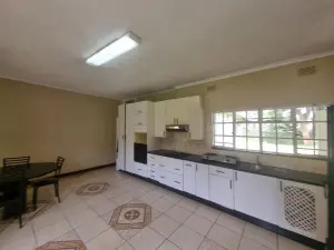 5 Bedroom House to Rent in Avondale West