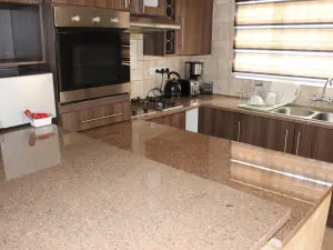 Flat/Apartment to Rent in Avondale West