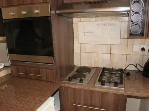 Flat/Apartment to Rent in Avondale West