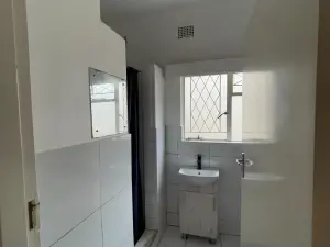 Office to Rent in Alexandra Park