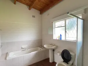 Office to Rent in Alexandra Park