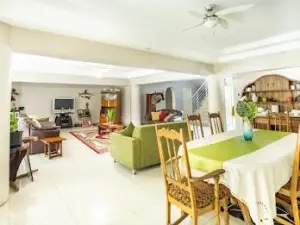 7 Bedroom House to Rent in Chisipite