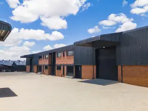 Warehouse/Industrial to Rent in Hatfield