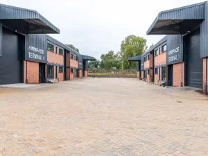 Warehouse/Industrial to Rent in Hatfield