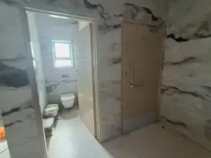 Office to Rent in Avondale