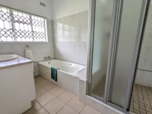 5 Bedroom House to Rent in Ballantyne Park