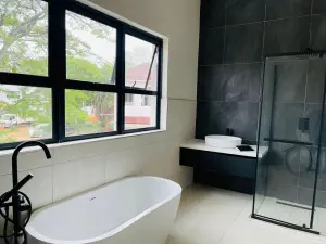 Townhouse/Cluster to Rent in Highlands