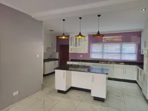 Townhouse/Cluster to Rent in Arlington