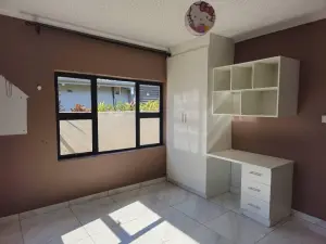 Townhouse/Cluster to Rent in Arlington