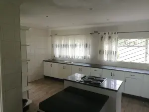 4 Bedroom House to Rent in Highlands
