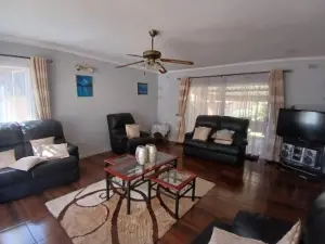 1 Bedroom Cottage/Garden Flat to Rent in Greendale North