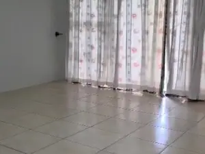 2 Bedroom Cottage/Garden Flat to Rent in Glen Lorne