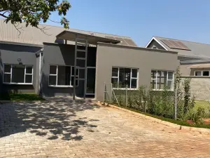 Townhouse/Cluster to Rent in Mount Pleasant