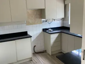 Flat/Apartment to Rent in Avondale