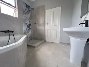 Townhouse/Cluster to Rent in Northwood