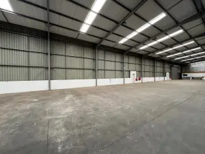 Warehouse/Industrial to Rent in Pomona