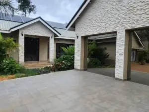 4 Bedroom House to Rent in Mount Pleasant Heights
