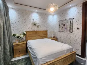 4 Bedroom House to Rent in Mount Pleasant Heights