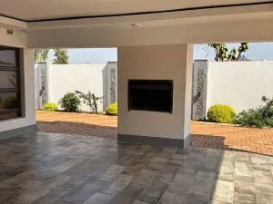 5 Bedroom House to Rent in Mount Pleasant Heights