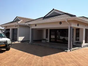 5 Bedroom House to Rent in Mount Pleasant Heights