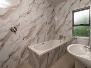 Flat/Apartment to Rent in Sunridge