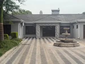 4 Bedroom House to Rent in Highlands