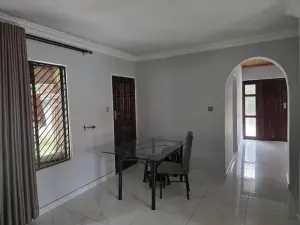 3 Bedroom House to Rent in Westgate