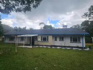 4 Bedroom House to Rent in Northwood