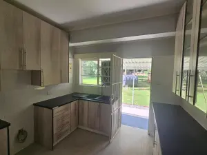 4 Bedroom House to Rent in Northwood